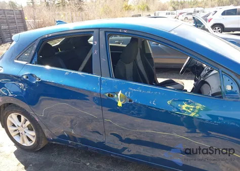 2013 Hyundai Elantra Gt from USA, damaged, VIN KMHD35LE8DU137209